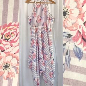 4 for $35 🍄 Candies Floral High Neck Handkerchief Hem Dress